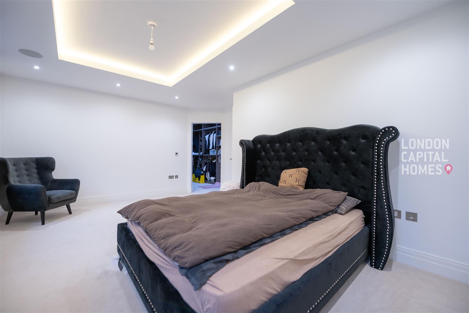 Duchess Crescent, Stanmore